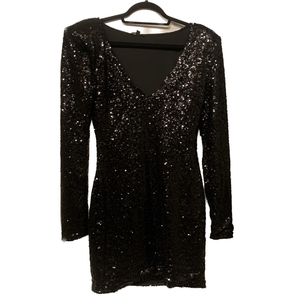 ✨🌟Unleash Your Inner Disco Diva! Black Fashion Nova Sequined Dress - NWT ✨🌟